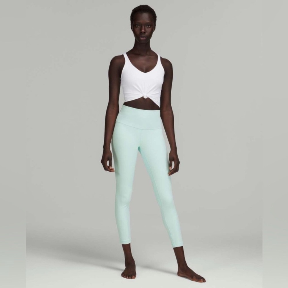 12 Lululemon Align High-Rise Pant 25" Size 4 Excellent condition